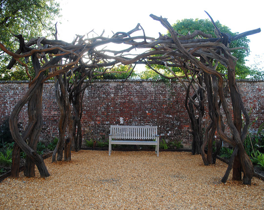 Martha Freud Design Pergola